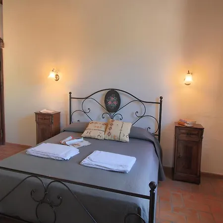 Cosy Farmhouse In Proceno With Swimming Pool Holiday home