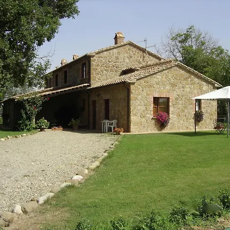 Cosy Farmhouse In Proceno With Swimming Pool *