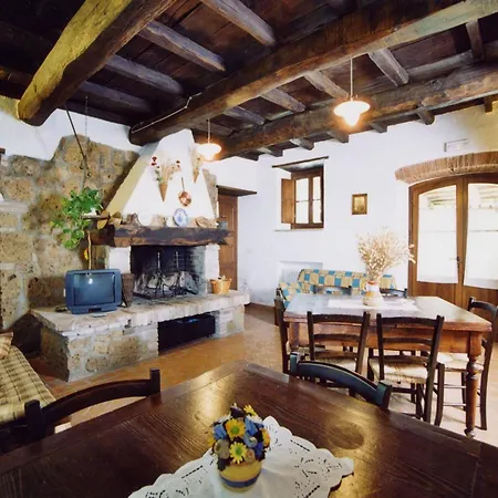 Cosy Farmhouse In Proceno With Swimming Pool * Proceno