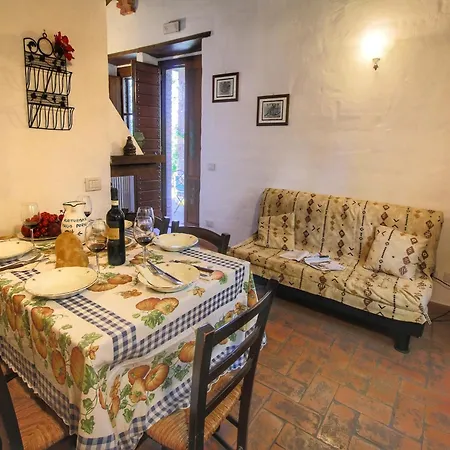 Cosy Farmhouse In Proceno With Swimming Pool Holiday home *